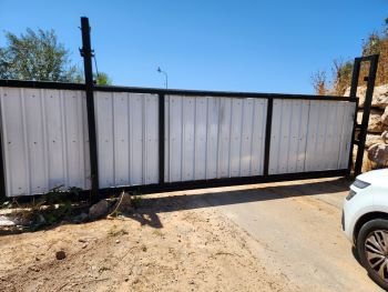 חברת שערים ברמלה המציעה שירות תחזוקה שוטפת לשערים ומחסומים.