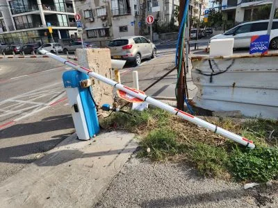 חברה לתיקון מחסומי חניה